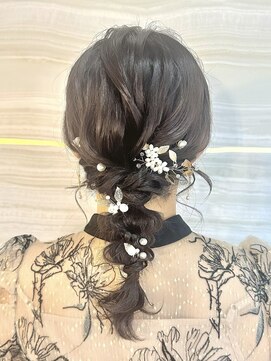 エルバイラビス 大宮(elu by lovis) 《ゆい》編みおろし/ヘアセット/結婚式ヘア/前髪パーマ