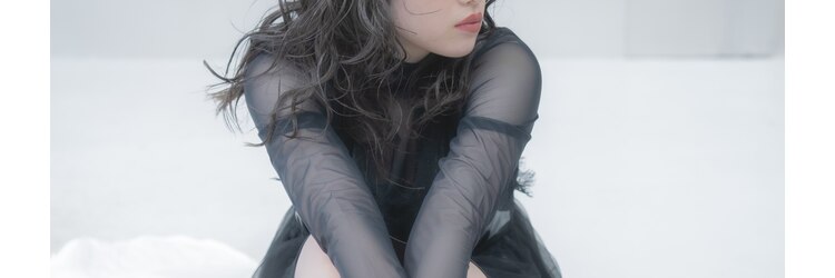 ニジュウサンド ナダーン(23° NADAUN)のサロンヘッダー