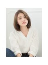 白髪の悩みのきっかけに！オシャレの幅を広げるヘアスタイルへ