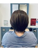 ショートボブ