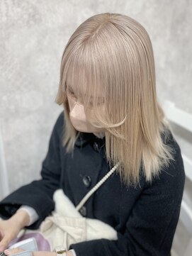 ワンズクロエ 原宿店(ONE's Chloe) くびれヘアアプリコットオレンジハイライトカラーブルーカラー