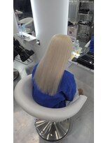 カラット 堺東(CARAT)&nbsp;ホワイトブロンドヘア