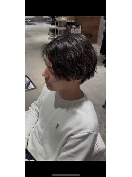 ミリ(milli Produce by ITAKURA) ツイストスパイラルパーマ