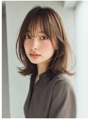 顔周りカットハッシュカットダークブラウンワンホンレイヤー