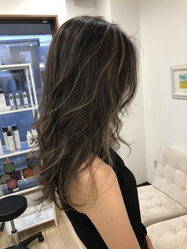 リードヘアーバイバンプ(Lead Hair by vamp) コントラストハイライト