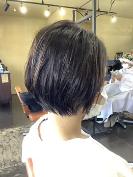 ワラティク(WARATI C) ショートボブ