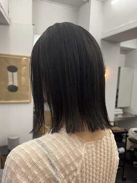 シベルバレー 横浜(sibell) *切りっぱなし/ぷつん/ロブ/透明感/ブラック