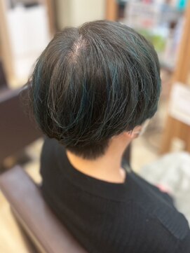 ヴァンクラウドフロムコウベ 恵庭店(VENT CLOUD from KOBE) 20代30代大人可愛いハイライト艶感グリーン大人ボブ