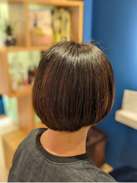 風の中の髪 オーガニックヘナ