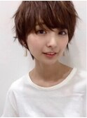 美髪シアーカラーピンクブラウンショートカット切りっぱなしボブ