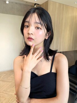 メゾンドイギー(MAISON de IGGY) アッシュブラック暗髪カラーブルーグレージュシースルー前髪