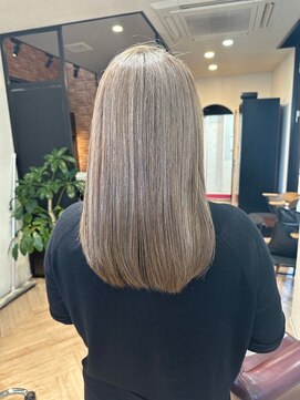 ハーツ(Heart's) 白髪ぼかし/イメチェンヘアスタイル/前髪カタログ/ロング