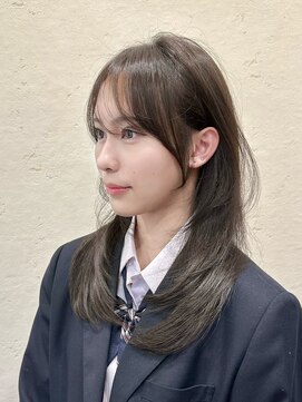 ユニコ(unico) 韓国風/レイヤー/小顔/前髪カット/髪質改善/グレージュ/透明感