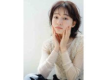 イニー(YNNIE)
