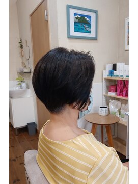 ラナイ(Lanai) 大人刈り上げショート