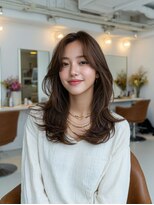 ラファンジュ ヘアー(Rohange hair)&nbsp;グレージュブラウン/ハッシュレイヤー/韓国巻き/顔周りカット