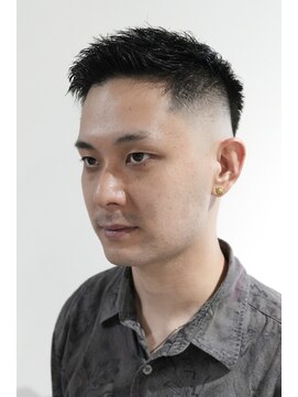 ルックグッドストア(LOOK GOOD STORE) スキンフェードボウズフェザーアップバーバーメンズサロン三宮