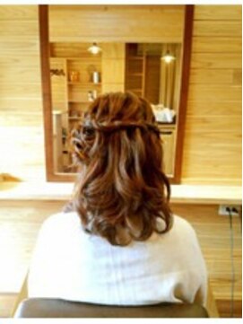 キキ(KiKi) ハーフアップ