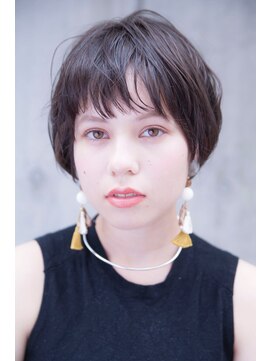 テイラー(Taylor) [Taylor]  ☆アッシュブラックxベリーショート