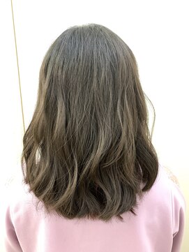 パティオン(PATIONN) インナーカラーを入れてさりげなくあそび心のあるヘアーに!!