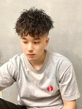 クオンヒール 堺筋本町店(QUON HEAL) スペインカール/スパイキーショート/フェザーパーマ/マッシュ