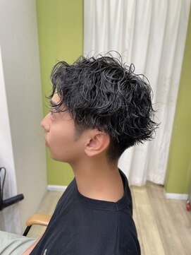 ヤコブ ヘアー(Jacob hair) 波巻きスパイラルパーマ