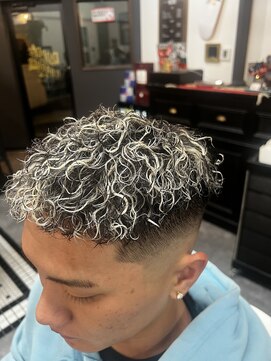 ドープザバーバー(DOPE THE BARBER) ホワイトメッシュ・スパイラル