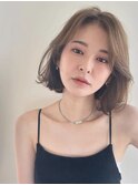 20代30代40代 ボブ ショートレイヤー くびれ巻き ベージュカラー