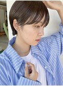 大人ショートボブ黒髪ショートカット丸みショート前髪あり