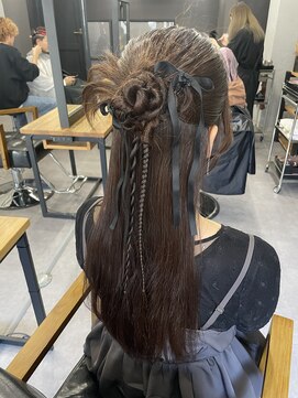 ウェイビー 桜木町店(WAVY) 【WAVY hair set】韓国風ストレートカチモリハーフアップ