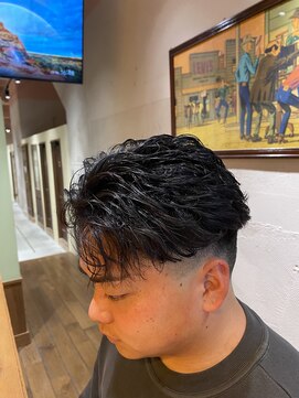 フォーコーナーズ(Four Corners) ランダムパーマ