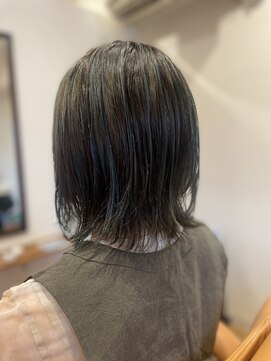 スノウ(snow) ブルーグレーな白髪ぼかし