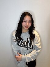 Lee天王寺Stylist【野田 鈴】女性目線のご提案で理想を叶える透明感＆立体感カラーをつくります◎