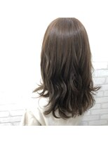 ヘアーアンドラッシュ ジーナ(Hair&Lash Jiina) フォギーベージュ