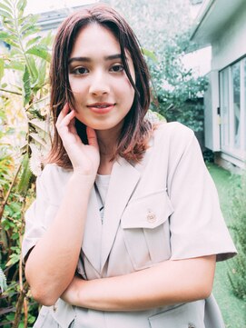 サニーデイ 横浜戸部店(SUNNY DAY) 外国人風外ハネミディアム