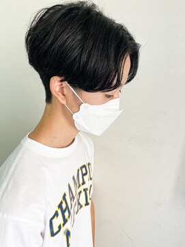 キャンバス バイ ネオリーブ 横浜西口(Canvas by neo.) クセを活かした毛流れカットセンターパート韓国風【横浜】