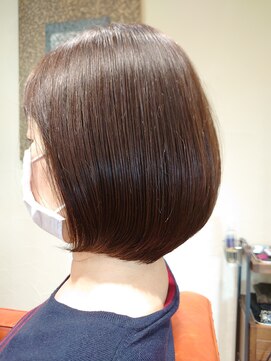 タントラ(tantra) 切りっぱなし艶ボブ  シナモンベージュ