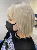 【SENA】ホワイトブロンド ペールベージュ 切りっぱなしボブ