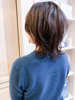 キャアリー(Caary)&nbsp;福山市Caary人気　 秋冬オススメ丸みウルフ外ハネグレージュ