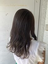 エミュー(emue)&nbsp;透明感のあるアッシュブラウンカラー　木ノ下