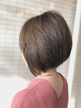 サムシング(Something.) 美シルエットなショートボブ