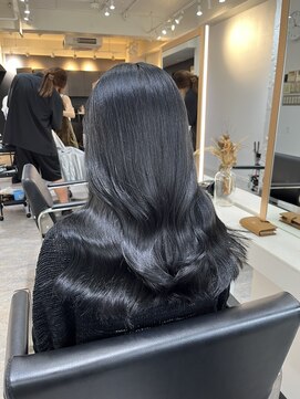 ブレンド 渋谷(BLend) グレージュマチルダボブインナーグレージュ 前髪　ブルー