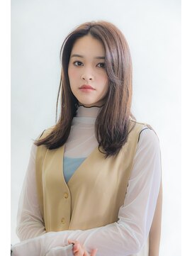 ページボーイ美容室 大人のツヤ髪セミディ