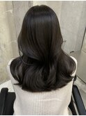 グレーベージュレイヤーロング前髪パーマ黒髪