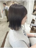 軽めボブ　オリーブグレージュ
