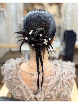 シオン(sHioN) ヘアセット