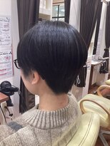 美容室ヒラトヤ 都南店&nbsp;大人可愛い耳だしショート丸みショート大人ボブ小顔カット