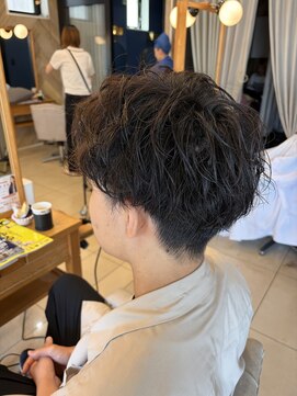 シーエーペッツ(CA-PETZ) 【朝の時短】センターパート×パーマ/メンズ/メンズカット