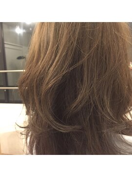 カタチヘアー(HAIR) 。。。。夏。。。ミディアムのカタチ。。。