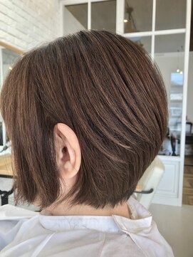 スプールヘアデザイン(SPOOL Hair design) 【SPOOLHAIR】耳かけショートボブ